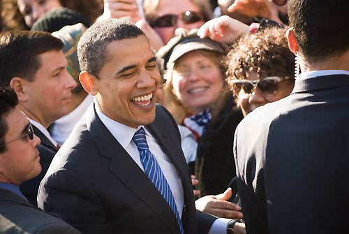 Barack Obama lachend (Shutterstock)